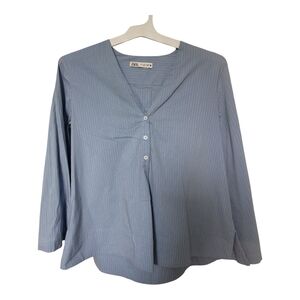 Zara Women's Blue‎ Striped V-Neck Blouse
